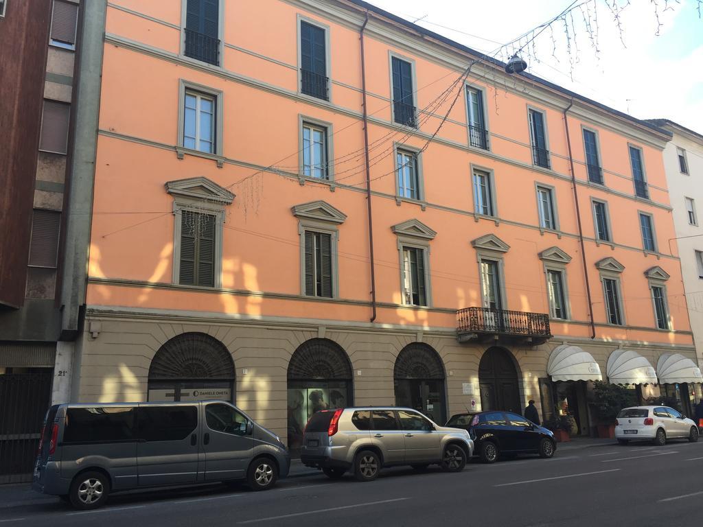 Palazzo Carasi Apartments Кремона Екстериор снимка