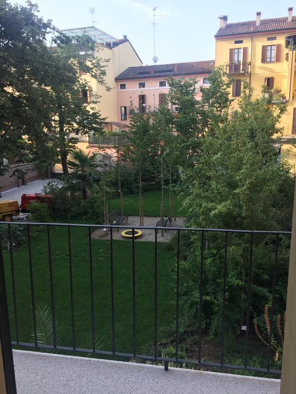 Palazzo Carasi Apartments Кремона Екстериор снимка