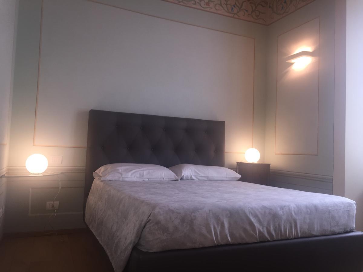 Palazzo Carasi Apartments Кремона Екстериор снимка